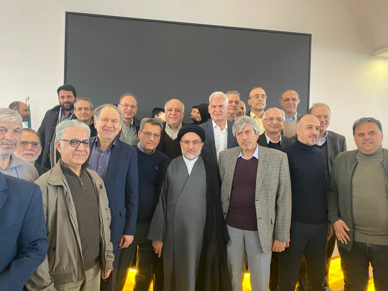 تقدیر از خدمات علمی و فرهنگی استاد دکتر علیرضا طالب‌پور